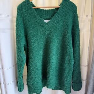 Aerie Cozy Kelly Green V-Neck Sweater